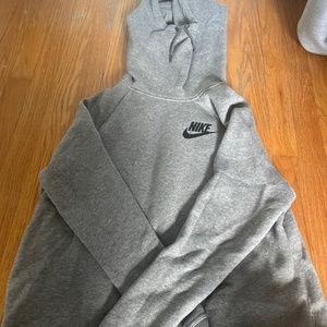 Women’s Gray Sweatshirt